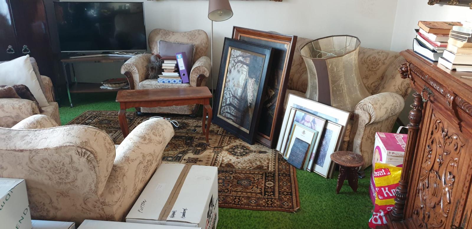 Avant debarras salon